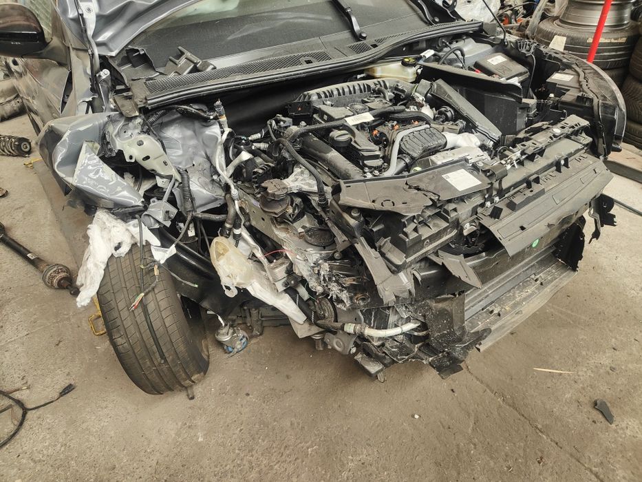 Peugeot 208 hybrid  salvado