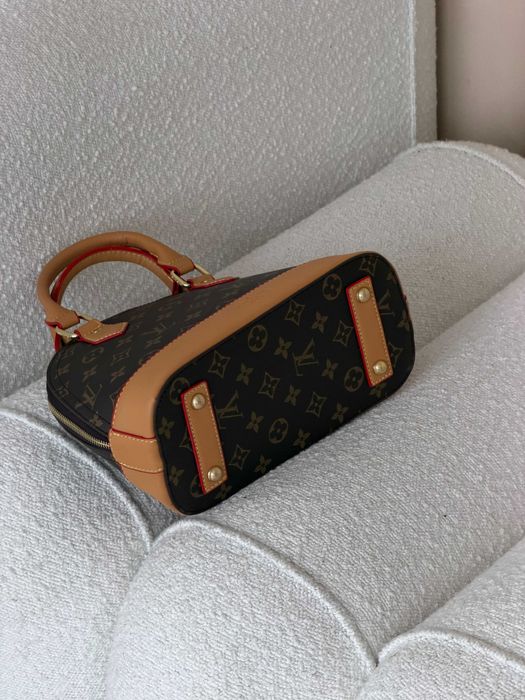 Женская сумка Louis Vuitton Alma BB через плече Луи Виттон Альма