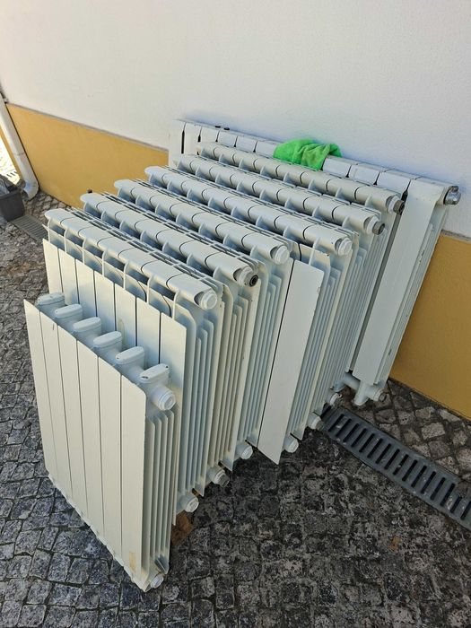 Radiadores de aquecimento central varios
