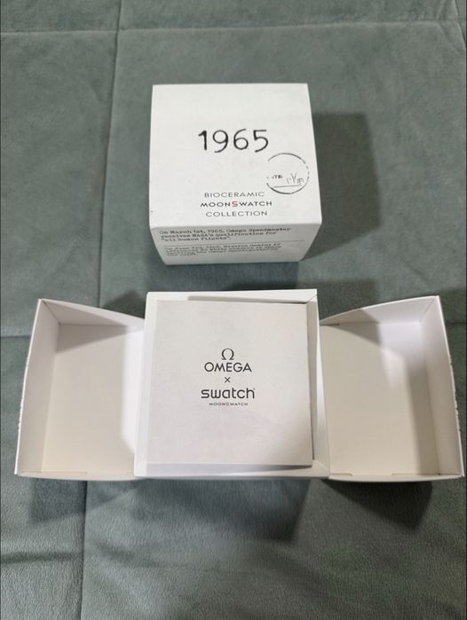 OMEGA x Swatch Bioceramic Moonswatch 1965