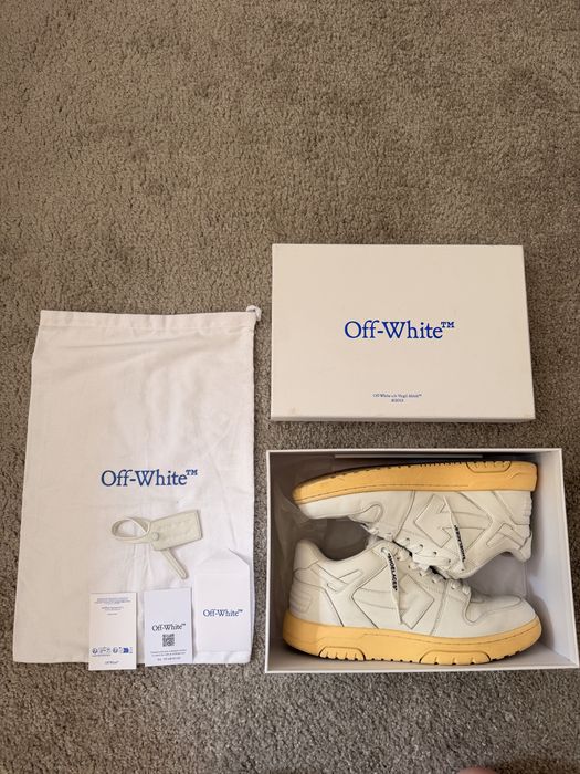 Off-White out of office