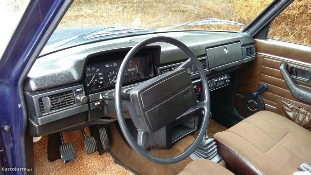 Carrinha Volvo 245 2.1 DL