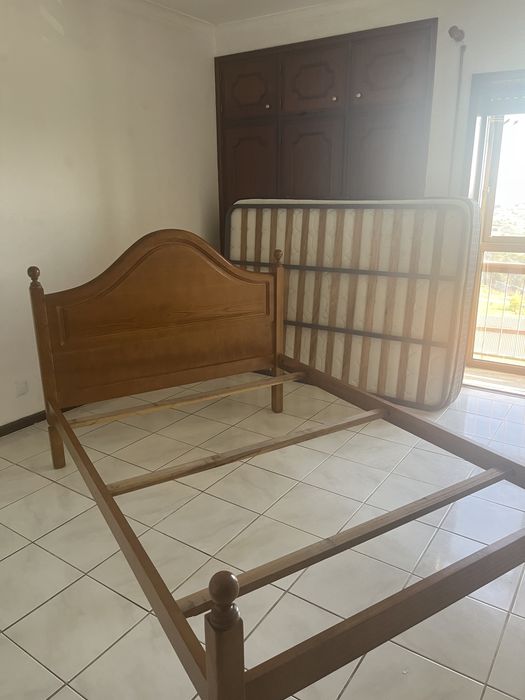 Estutura de cama com estrado