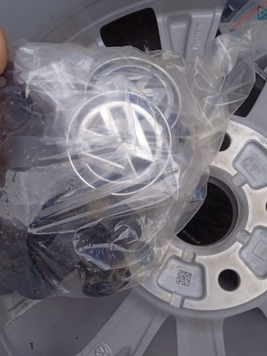 Felgi opony Koła 5x112  17 cali bridgestone 215/65 tiguan II