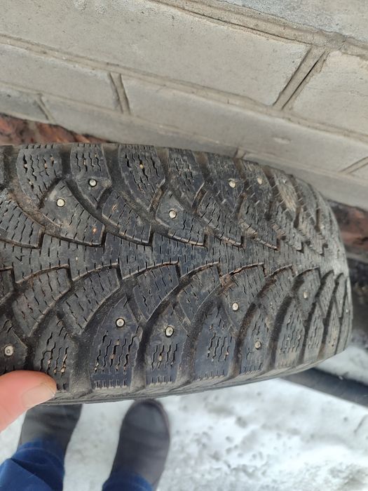 Продам резину  nokian 175.30.13