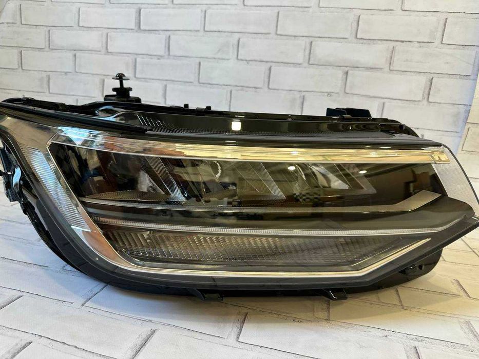 бампер VW Tiguan 2021 2022 2023 2024 Тігуан
