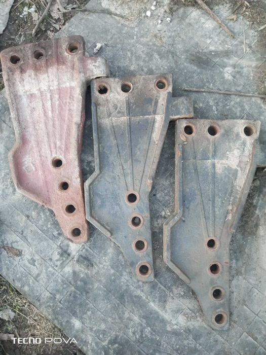 Продам стійки плуга