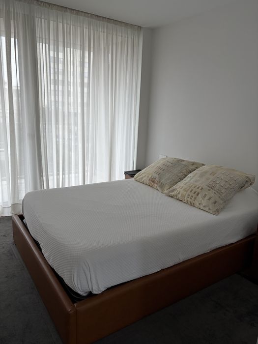 Cama de pele 200x140x28