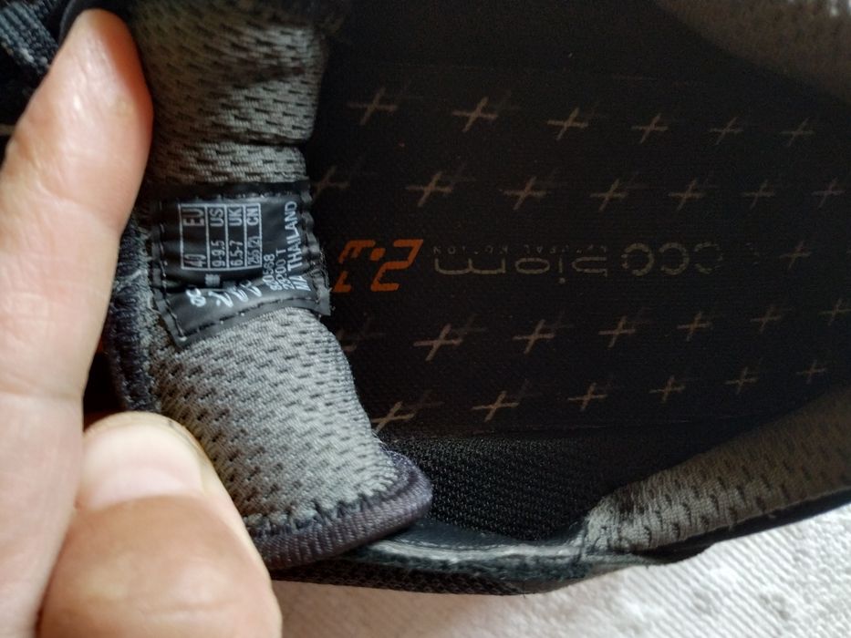 кросівки ессо 40р.