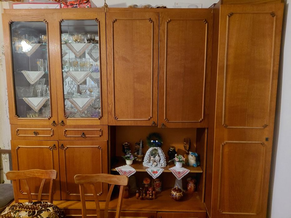 Продам стінку в вітальню