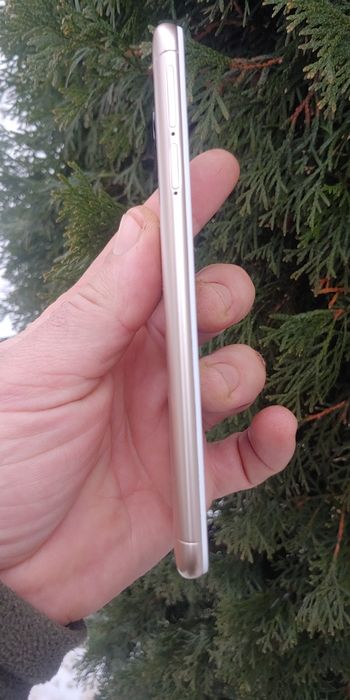 Смартфон Xiaomi redmi A6 2/16