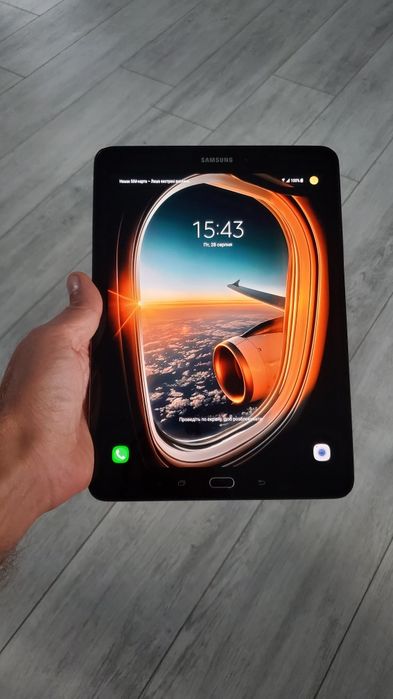 планшет Samsung Tab s  T819