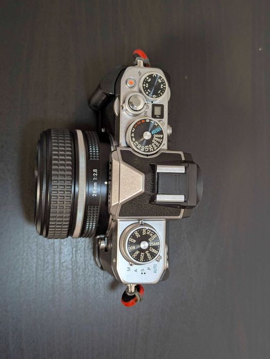 Бездзеркальний фотоапарат Nikon Zfc