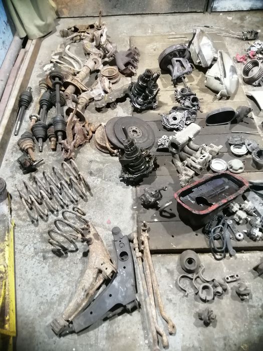 Запчастини ланос 1.5, шевролет авео 1.5 є багато різних запчастин.