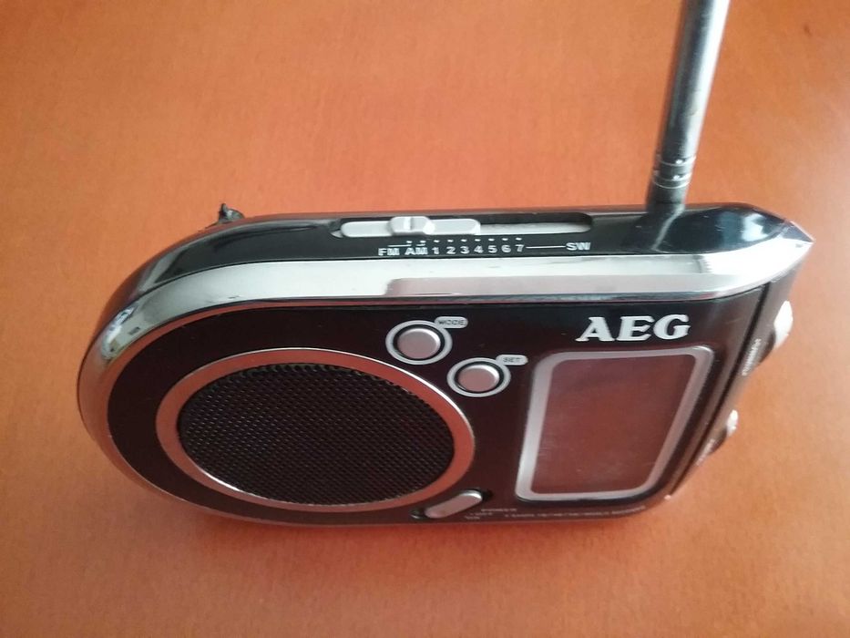Radio de bolso AEG