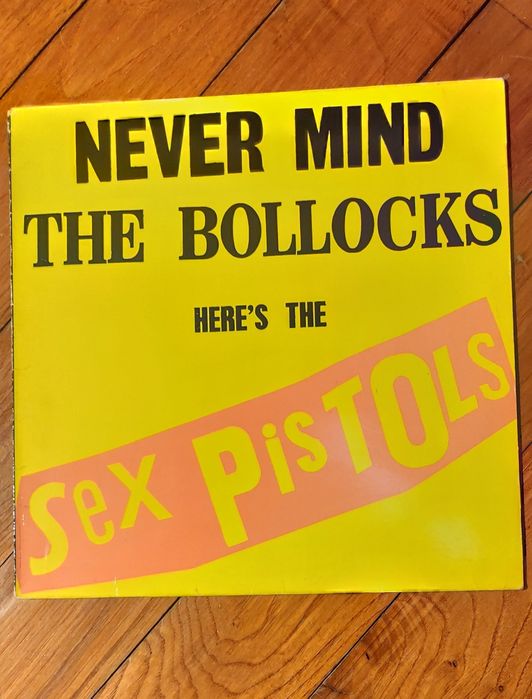 Sex Pistols - Never Mind The Bollocks