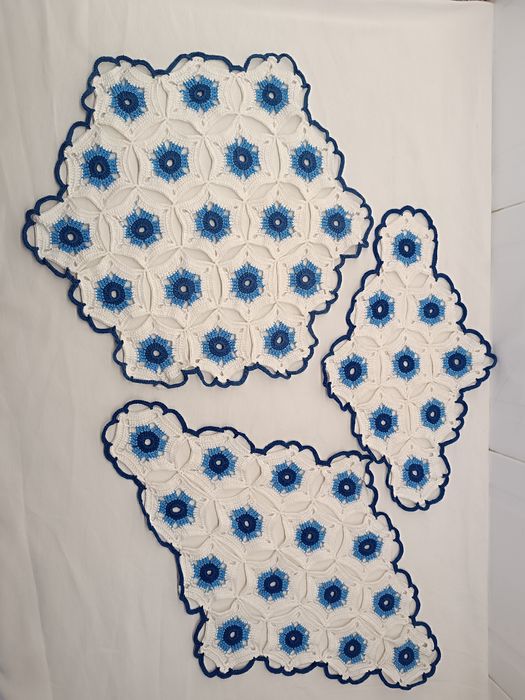 Pano Naperon em Crochê feito à mão. 40 cm. Novo