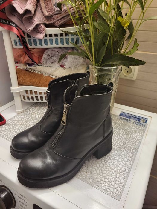 Ботинки женские кожаные р.39