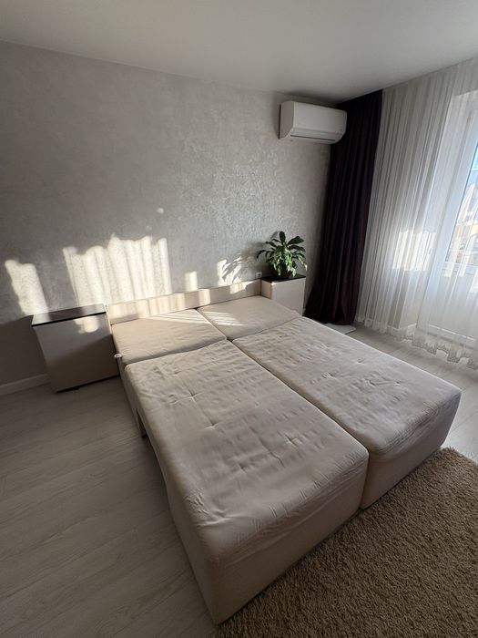 Диван світлий б/в