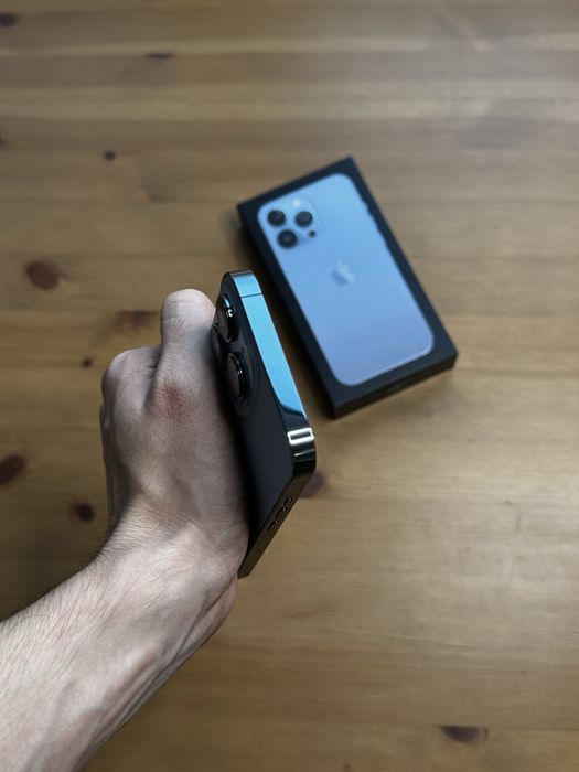 iPhone 13 Pro Sierra Blue