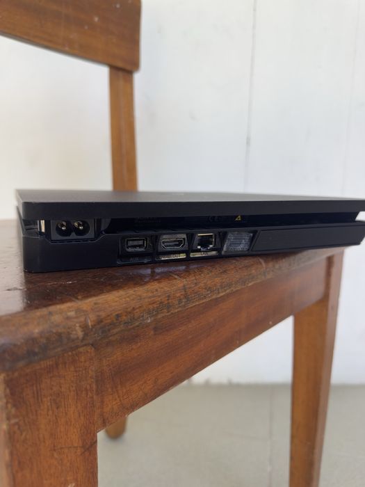 Ps4 em perfeitas condições