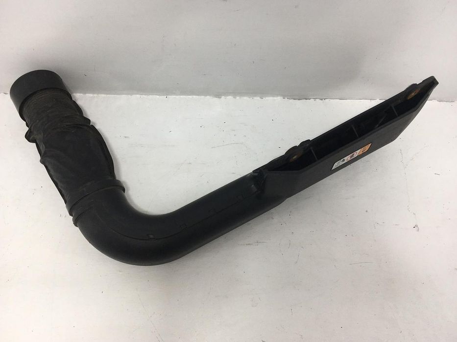 Повітрязабірник HYUNDAI I40 2011-2015 28210-3Z001