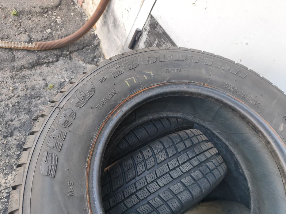 Шини нові 215/65 R15 snow evolution