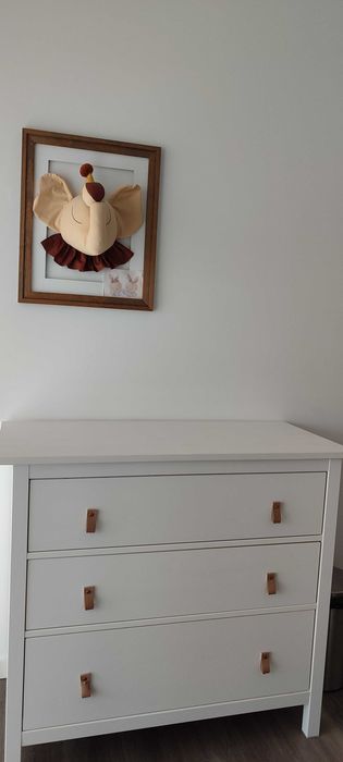 Cómoda ikea HEMNES