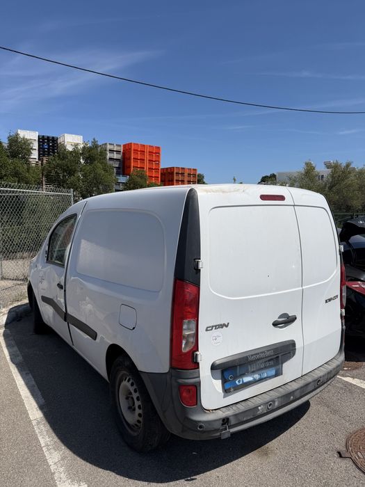 Mercedes citan 109 cdi sinistrado