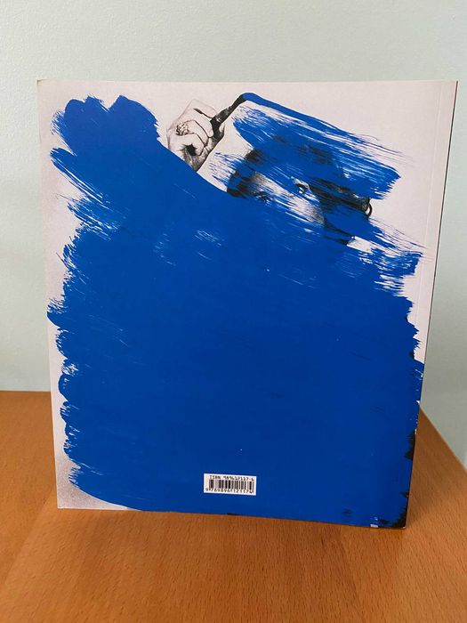 Helena Almeida, Dias Quasi Tranquilos - Isabel Carlos