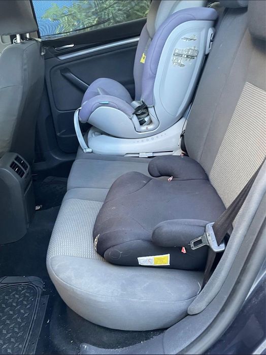 VW Golf V viatura nacional e bem estimada com poucos kms
