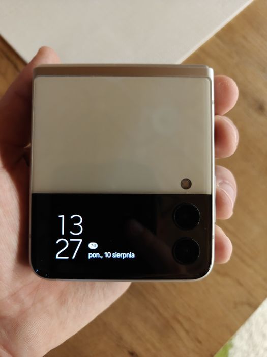 Samsung Galaxy Z Flip 3 5g 128GB 8GB RAM