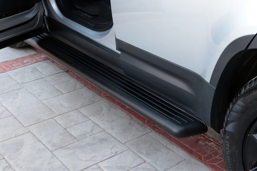 ESTRIBOS DE ALUMINIO TIPO PLATAFORMA