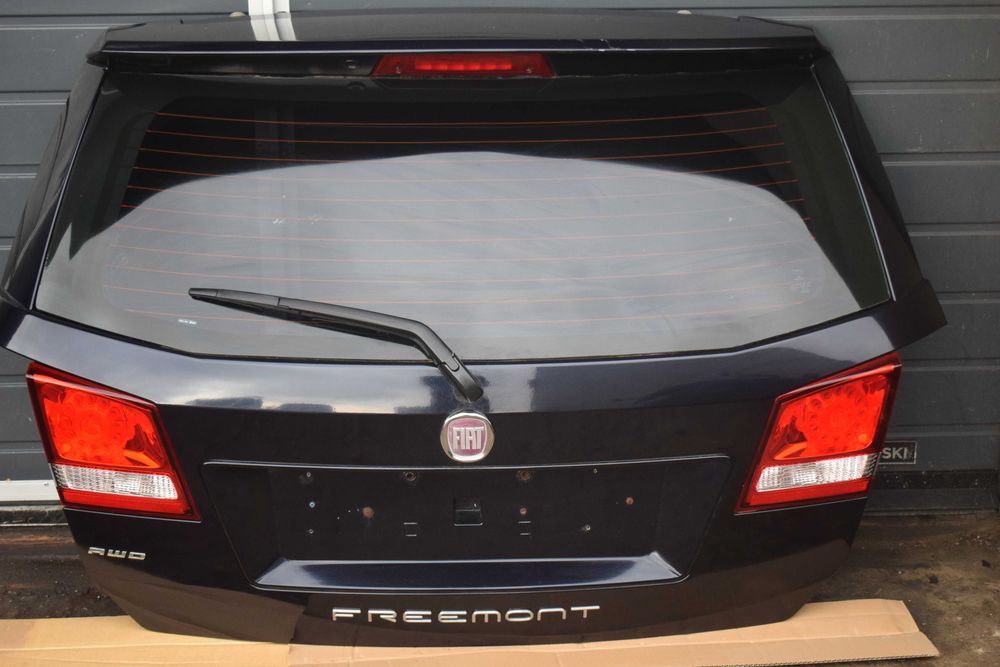 klapa tył tylna szyba kompletna FIAT FREEMONT 12R.kolor granat