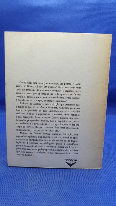 Livro - REF PAR2 - Literatura, Significação e Ideologia