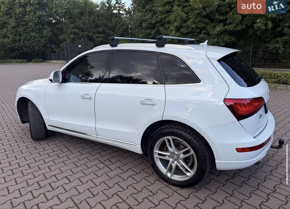 продам автомобіль Audi q5
