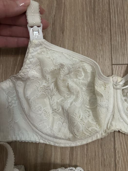 Biustonosz do karmienia ava