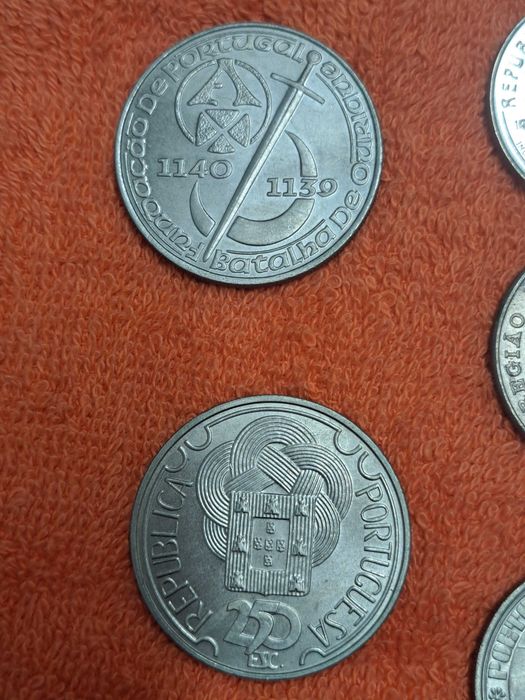 3 Euro Coins 2004/1948 Centavos/50 Centavos/One Penny 1922