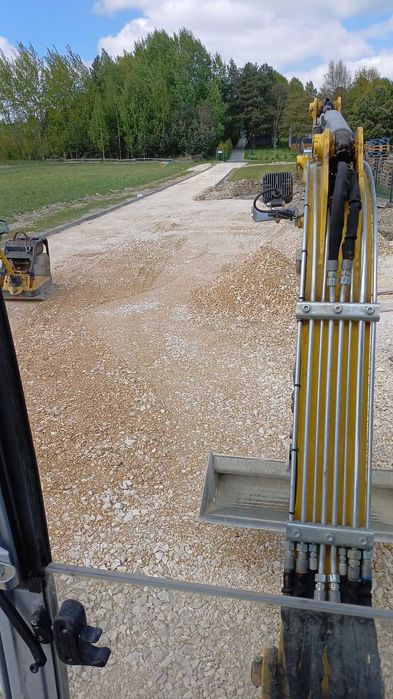 Roboty ziemne, utwardzanie terenów, podbudowy pod kostke brukową