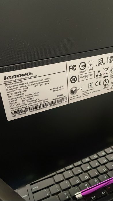 Komupter Lenovo C40-30 all in one