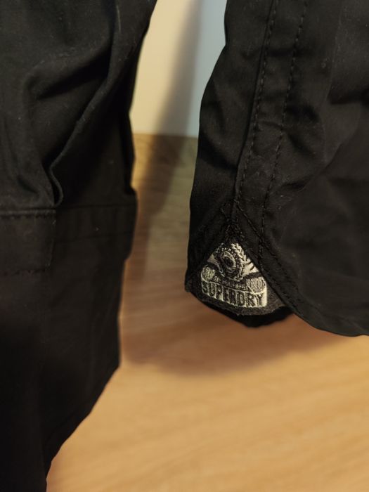 Czarna koszula Superdry