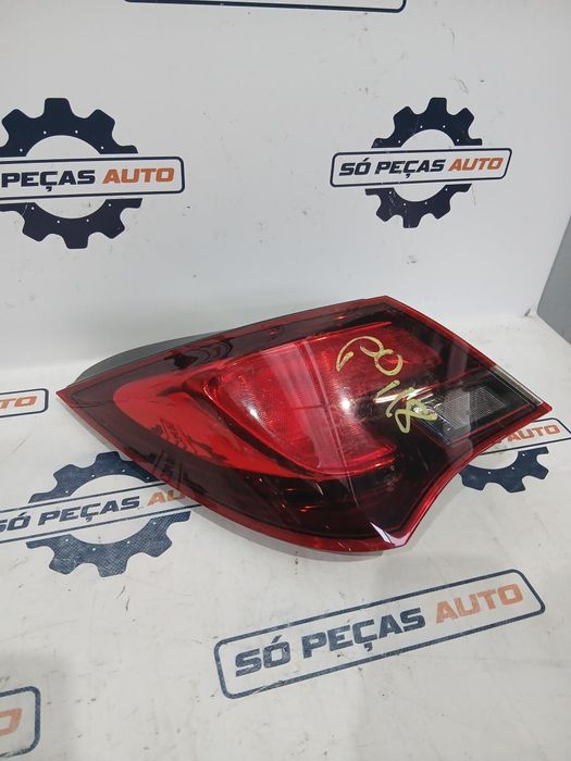 FAROLIM ESQUERDO BRANCA OPEL ASTRA J 1.4GTC P10 2011-2018 ANO: 2012