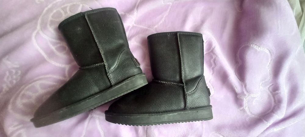 Унти жіночі чорні 37 розмір