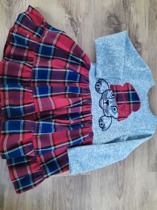 Sukienka świąteczna z kotkiem 98