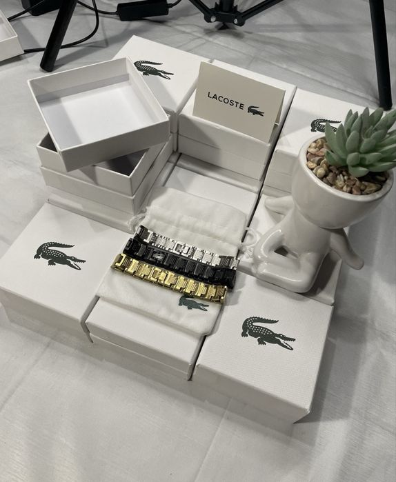 Браслет Lacoste .