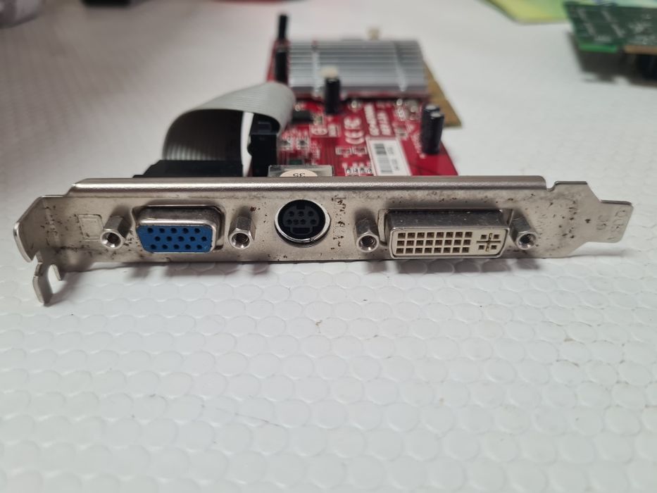 Radeon GeCube GC-R7000l 64mb AGP64552843920770122