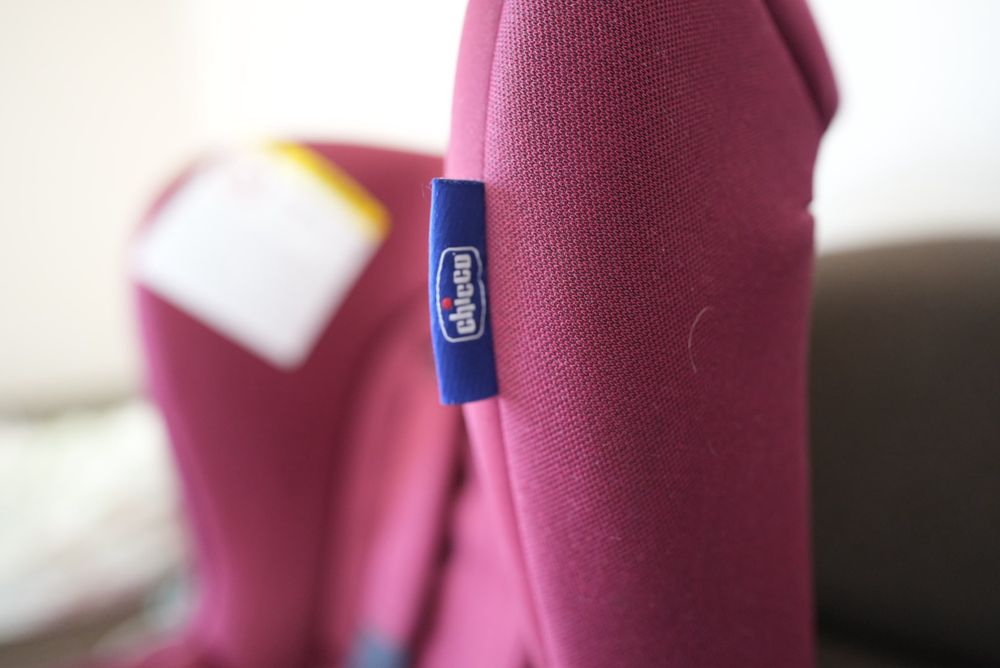 Автокрісло Chicco Cosmos