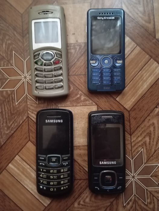 Телефон samsung под ремонт , запчасти/ sony ericson