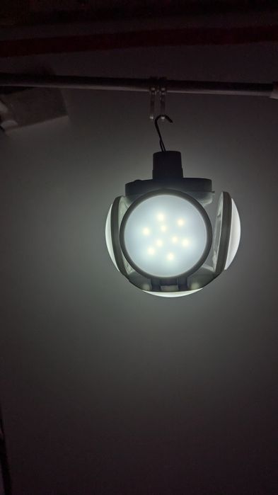 Лампочка з акумулятором розкладна, портативний ліхтар