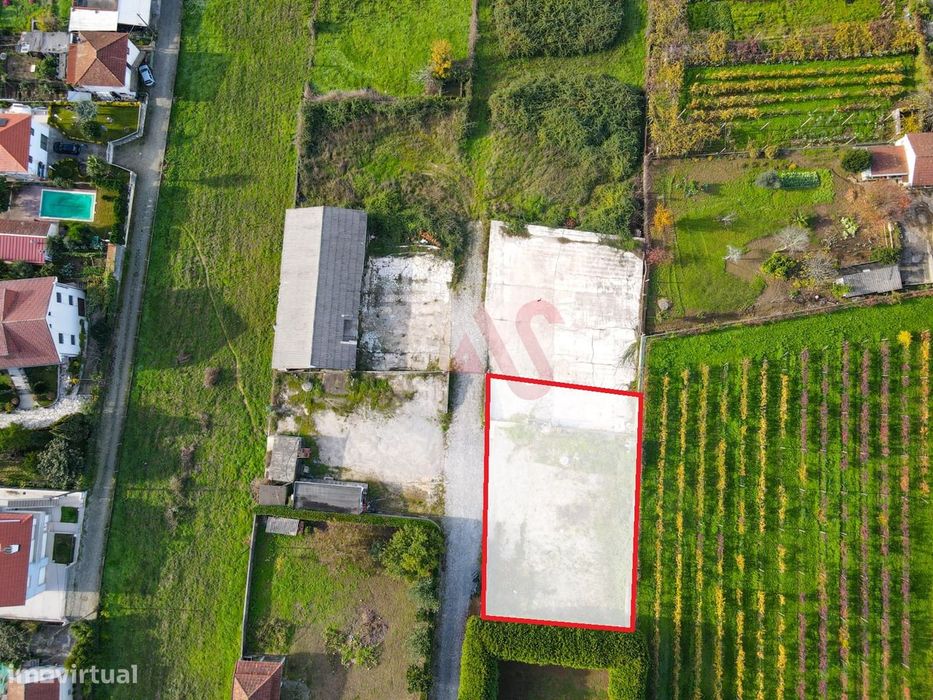 Terreno com 900 m² na Lixa para Construção